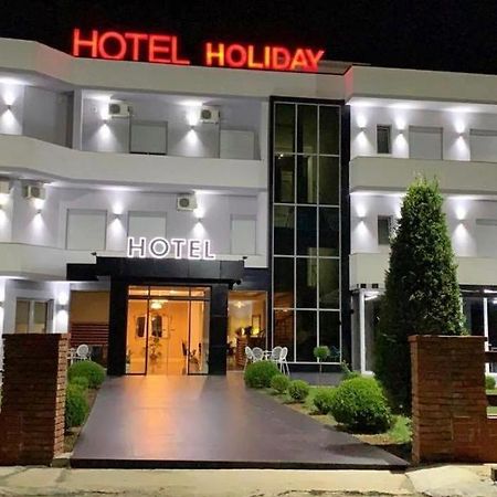 Hotel Holiday Koplik Bagian luar foto