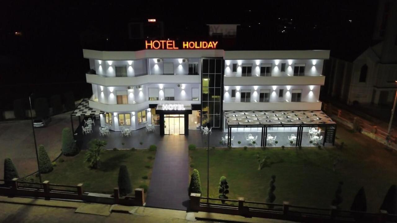 Hotel Holiday Koplik Bagian luar foto